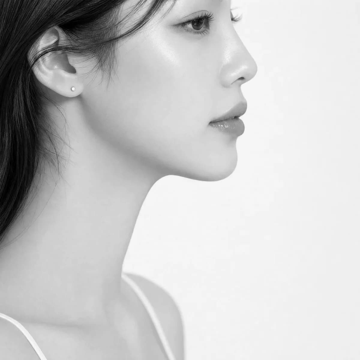 이중턱, 지방만의 문제일까요?